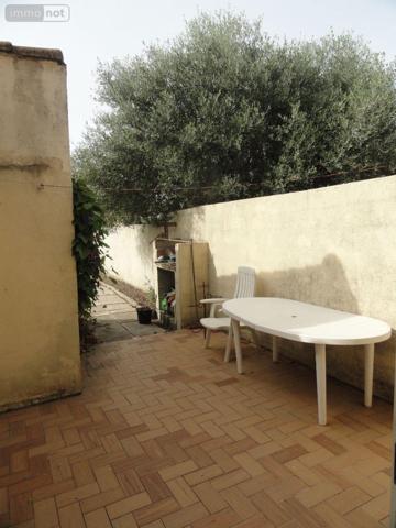 Maison de ville à vendre à Saint-Gilles dans le Gard (30800), ref : 11411/430