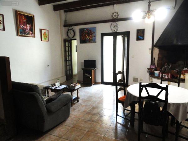 Maison de ville à vendre à Saint-Gilles dans le Gard (30800), ref : 11411/430