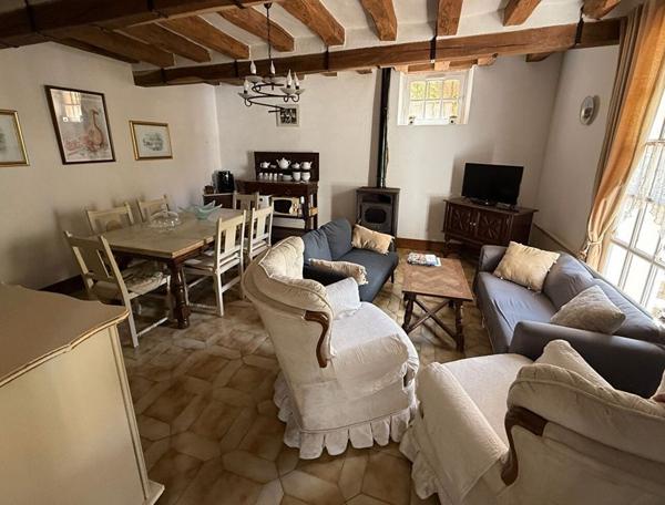 MANOIR A LA CHARTRE SUR LE LOIR  ET SES CAVES EXCEPTIONNELLES