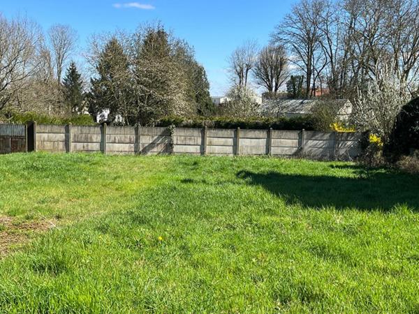 Terrain prêt à BATIR surface : 601 m2 - AXE COMPIEGNE/NOYON