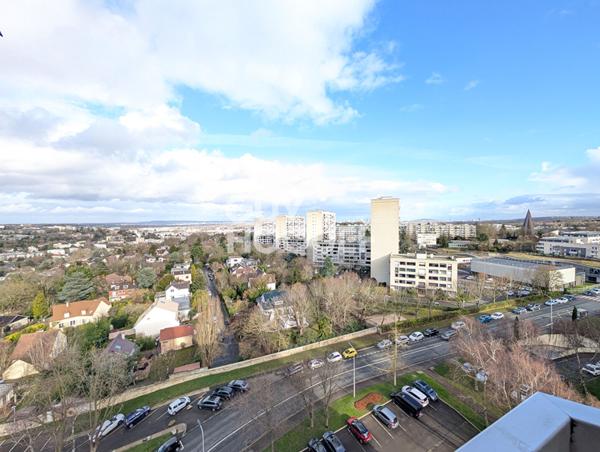 3 PIECES 66m2 ETAGE ELEVE