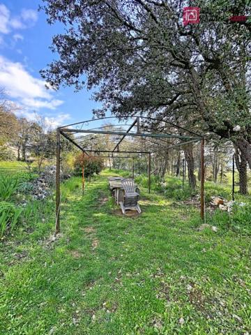 VILLA 115 m²  - TERRAIN 2 136 m² - Double salon - Carport -Fort potentiel - Saint Maximin la Sainte Baume 83470