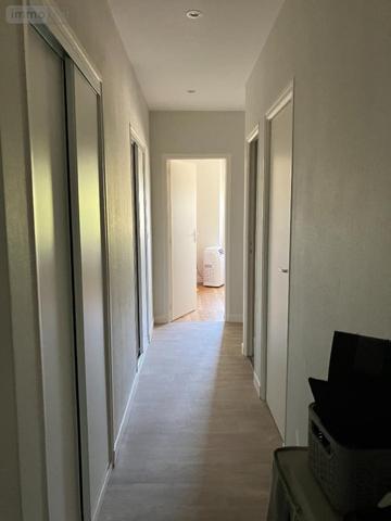 Appartement à louer à Saint-Aubin-d'Aubigné en Ille-et-Vilaine (35250), ref : 1043   
CENTRE BOURG