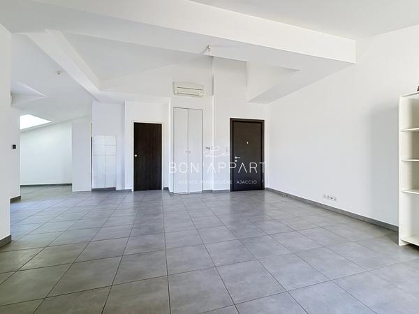 Appartement 2 pièce(s) 1 chambre(s) 61.56 m²