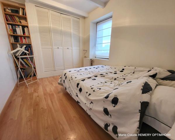 St Lunaire maison en pierre. Potentiel de 177m² sur jardin de 780m². 4 chambres et un bureau + annexe+ appentis