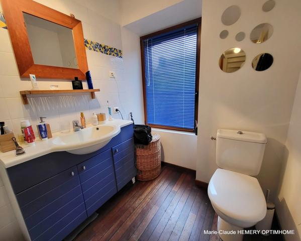 St Lunaire maison en pierre. Potentiel de 177m² sur jardin de 780m². 4 chambres et un bureau + annexe+ appentis