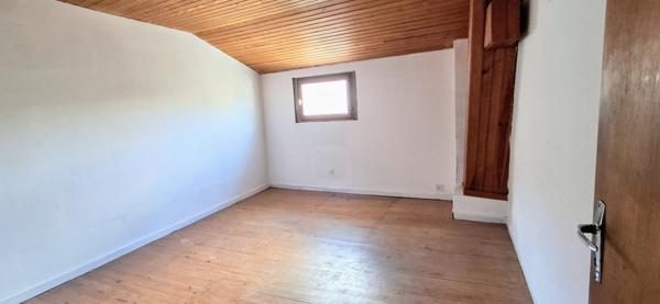 Appartement F5 108M2 avec garage et grenier BEDARIEUX