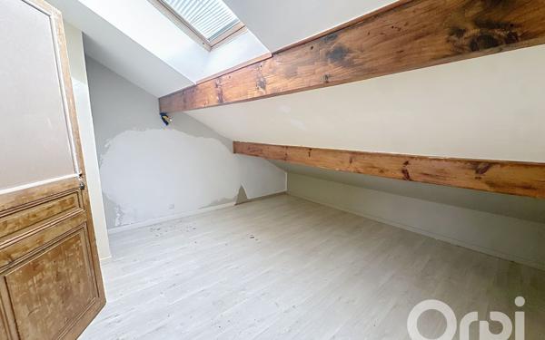Immeuble à vendre    6 pièces • 97 m2 Clamart