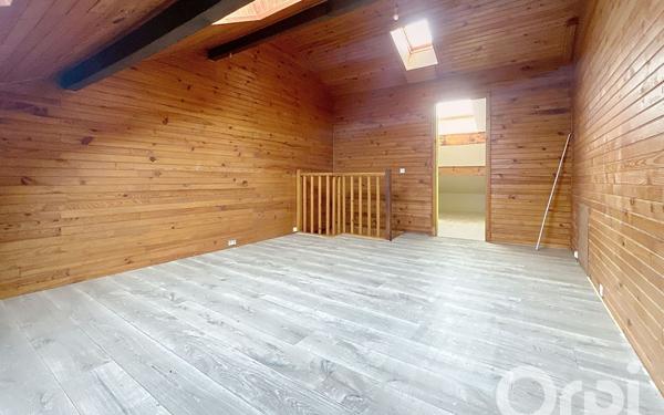 Immeuble à vendre    6 pièces • 97 m2 Clamart