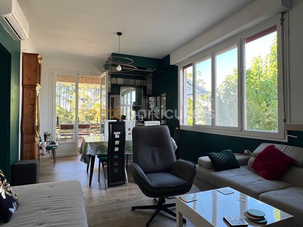 Vente
                Maison170 m² - 8 Pièces -
                    AIRE SUR L ADOUR (40800)