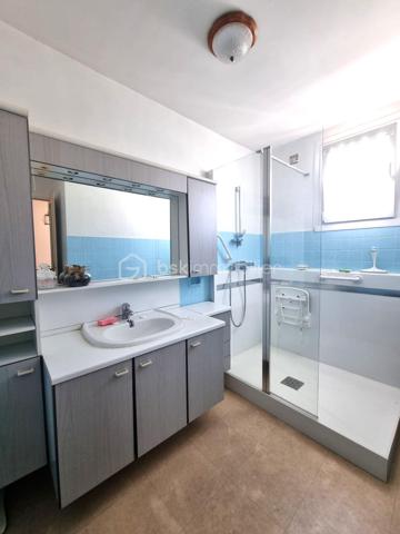 EXCLUSIVITÉ – KILLIAN LE MEUR - BSK IMMOBILIER 

Idéal premier achat.

📍 À proximité immédiate du centre-ville de Quimper, dans le quartier recherché du Moulin Vert.

Charmante maison rénovée comprenant :
• Rez-de-chaussée :  Une entrée, cuisine, une pièce de vie exposée plein Sud, bénéficiant d'une belle luminosité.
• Étage : 3 chambres (9,17m2 / 11m2 / 9,58m2), une salle d’eau et WC.

La maison dispose d’un garage et de combles aménageable d’environ 20m2.
Le tout sur une parcelle d’environ 150 m².


✅ Vous serez séduit par :
-Environnement calme
-Proximités immédiates des commodités et du centre-ville (commerces, écoles, bus…) 
-Un potentiel supplémentaire avec environ 20 m² de combles aménageables 

✅ Points techniques :
-PAC Viessmann récente
-Double vitrage PVC
-DPE : C, un bon niveau de performance énergétique

--- --- --- --- --- --- --- --- --- --- --- --- --- --- --- --- --- --- --- --- 
⭐ACCOMPAGNEMENT SUR MESURE
Vous souhaitez vendre votre bien ?
Contactez-moi. Evaluation OFFERTE sous 48h !

⭐VENTE IMMOBILIÈRE – Finistère Sud
Échangeons sur votre projet pour définir la meilleure stratégie de vente.

⭐APPORTEURS D'AFFAIRES
Vous connaissez quelqu'un qui souhaite vendre ?
Contactez-moi. Rémunération attractive !
--- --- --- --- --- --- --- --- --- --- --- --- --- --- --- --- --- --- --- ---