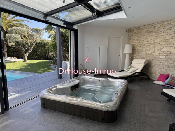 Maison à vendre 6 pièces de 183 m²