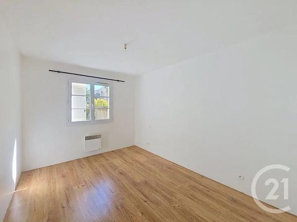 Maison à vendre  5 pièces - 110 m 2   OREE D ANJOU  - 49