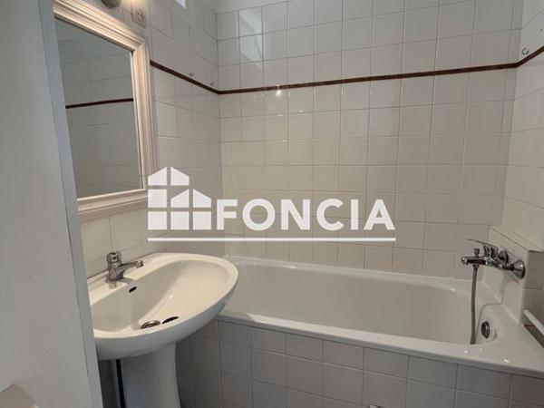 Location Appartement 4 pièces 67 m² - 8 RUE PIERRE ASTIER Limoges 87000