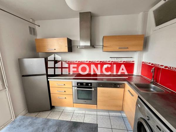 Location Appartement 4 pièces 67 m² - 8 RUE PIERRE ASTIER Limoges 87000