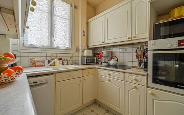 Appartement à vendre    4 pièces • 97 m2 Saint-Mandé
