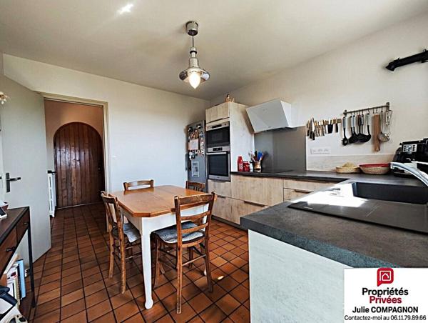 Maison d'architecte 130 m² - 5 chambres - double garage et jardin
