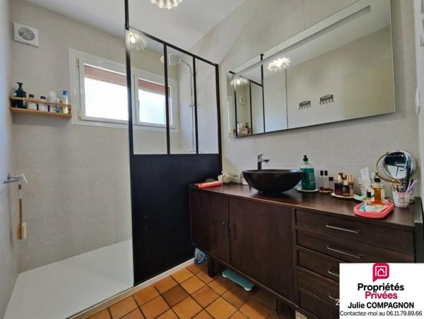 Maison d'architecte 130 m² - 5 chambres - double garage et jardin