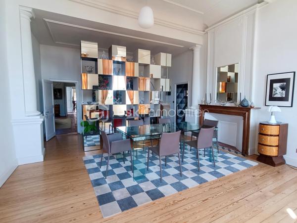 Maison de 650 m²