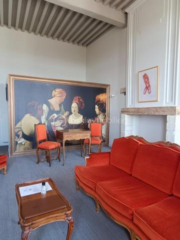 Maison de 650 m²