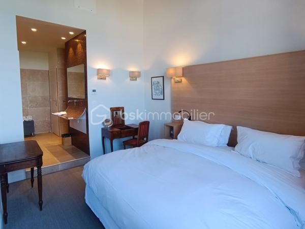 Maison de 650 m²