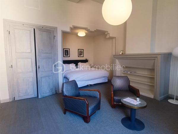 Maison de 650 m²