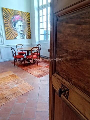 Maison de 650 m²