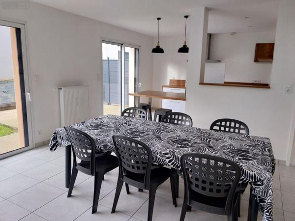 Maison individuelle à vendre à Vitré en Ille-et-Vilaine (35500), ref : 35131-241   
Sud