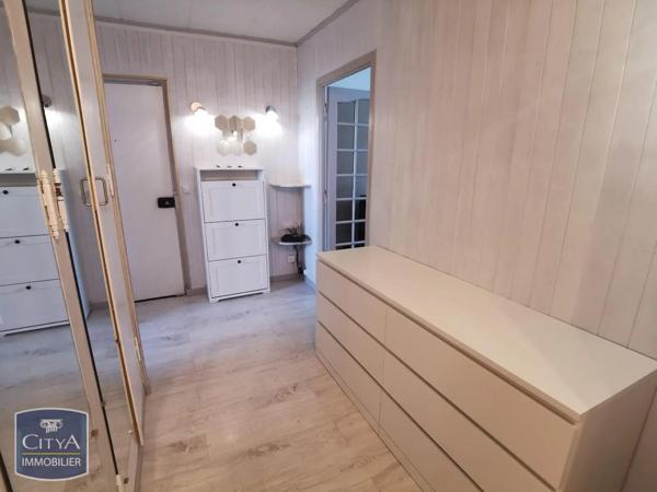 Appartement à louer 4 pièces 73.11m² Saint-Étienne (42100)