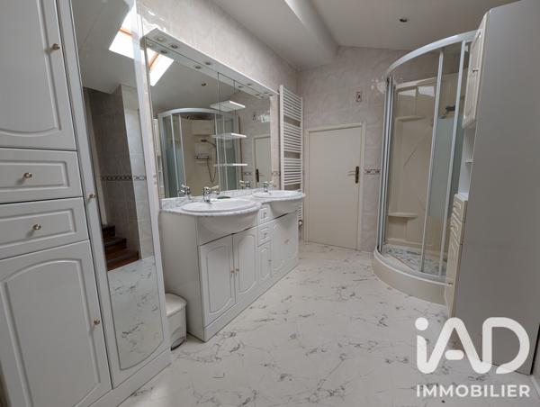 Maison à vendre 6 pièces 169 m² Cognac