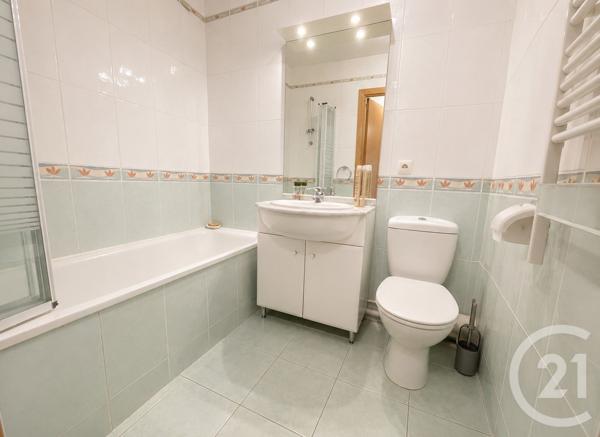 Appartement F2 à vendre  2 pièces - 34 m 2   HENDAYE  - 64