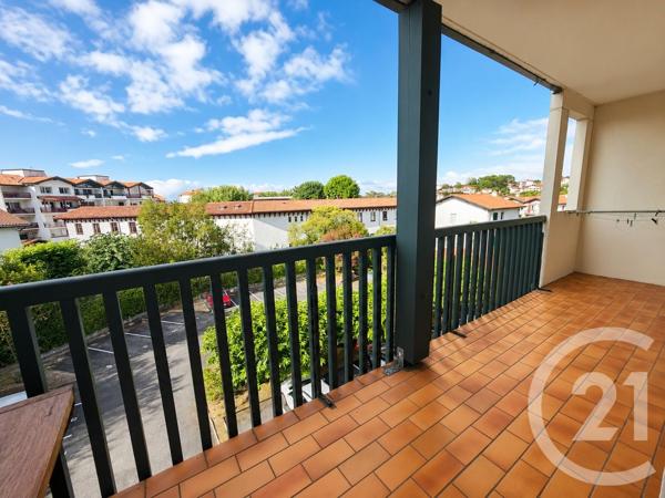 Appartement F2 à vendre  2 pièces - 34 m 2   HENDAYE  - 64