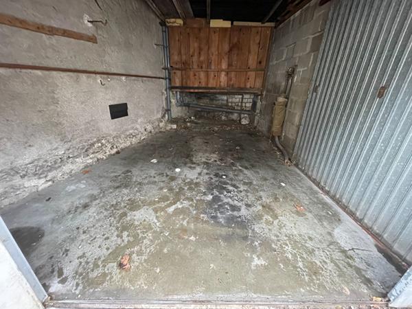 GARAGE- TOURS CENTRE - CATHEDRALE