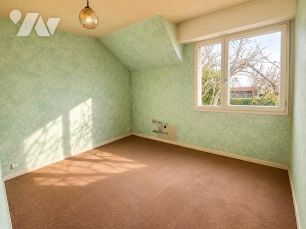 PLOUZANÉ - Maison 95m² - 3 chambres - terrain 370m²