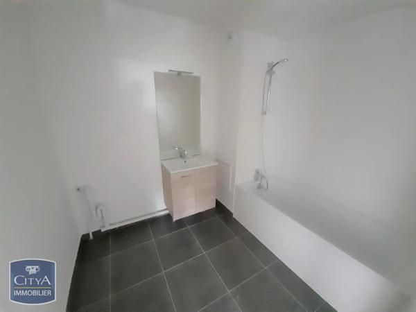 Appartement à louer 3 pièces 65.77m² Tourcoing (59200)