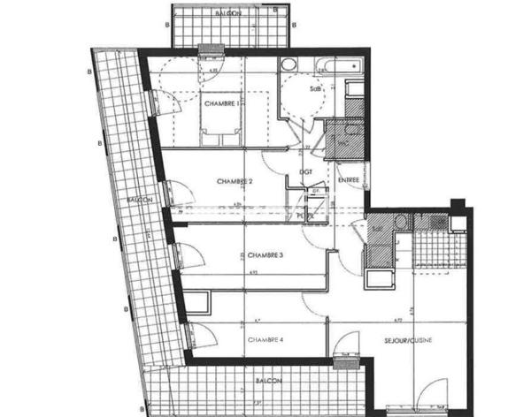 Appartement familial 4 chambres avec terrasse 34 m² – Colombes