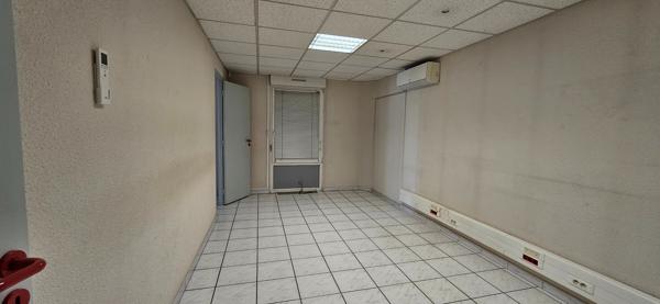 Local commercial , Sisteron