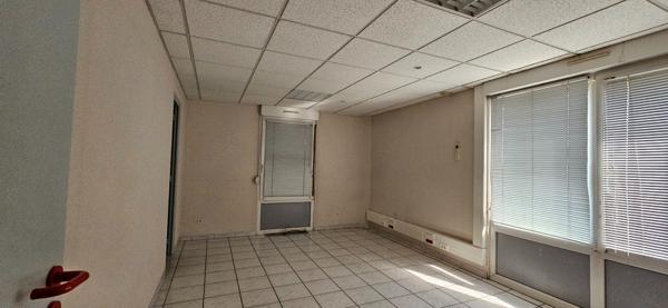 Local commercial , Sisteron