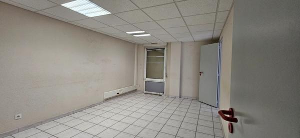Local commercial , Sisteron
