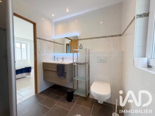 Maison à vendre 8 pièces 214 m² Gensac-la-Pallue