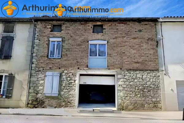 Vente                                                      Maison de village
                        
                     3 pièces                      88 m2                     à Bélesta