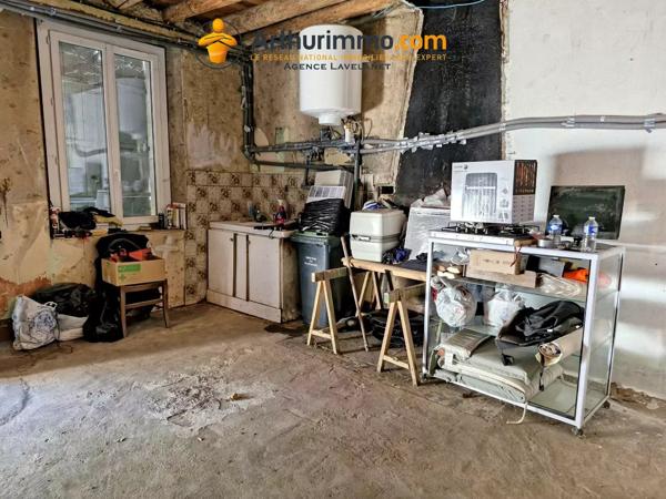 Vente                                                      Maison de village
                        
                     3 pièces                      88 m2                     à Bélesta