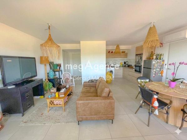 Appartement à COGOLIN, 83310 - 3 pièces 64m²