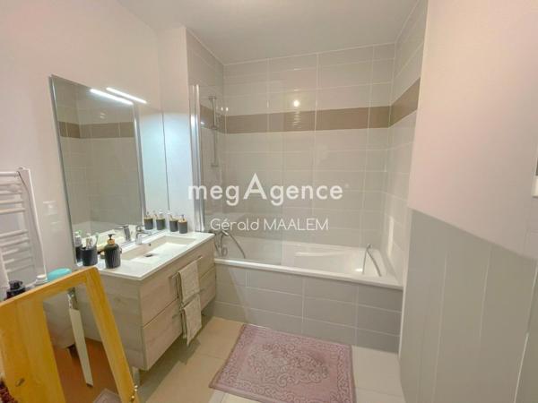 Appartement à COGOLIN, 83310 - 3 pièces 64m²