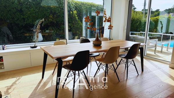 Maison à SABLES D OLONNE, 85180 - 5 pièces 170m²