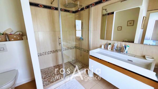 Maison à SABLES D OLONNE, 85180 - 5 pièces 170m²