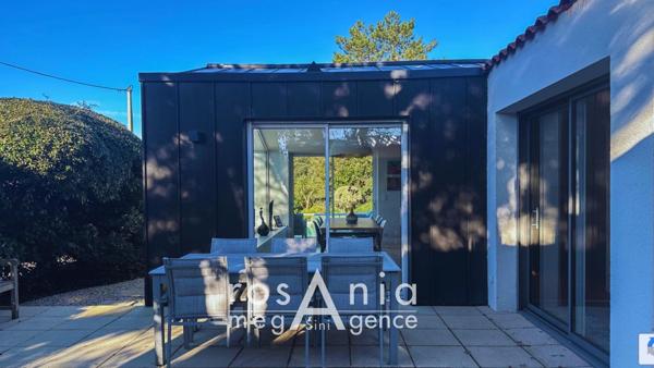 Maison à SABLES D OLONNE, 85180 - 5 pièces 170m²