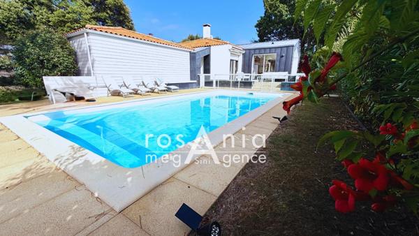 Maison à SABLES D OLONNE, 85180 - 5 pièces 170m²
