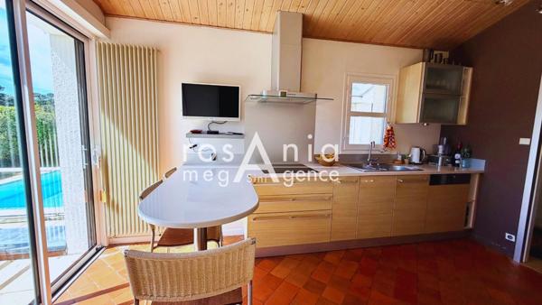 Maison à SABLES D OLONNE, 85180 - 5 pièces 170m²