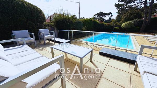 Maison à SABLES D OLONNE, 85180 - 5 pièces 170m²